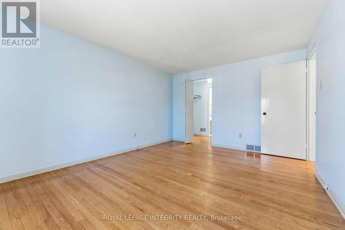 1842 Playfair Drive, Ottawa, ON 