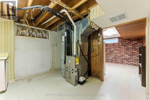 1842 Playfair Drive, Ottawa, ON 