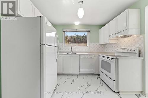 1842 Playfair Drive, Ottawa, ON 