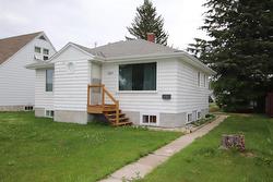 389 Princess Boulevard  Flin Flon, MB R8A 0L3