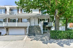 6881  - 6885 Rue St-Zotique E. Montréal (Mercier/Hochelaga-Maisonneuve), QC H1M 2Z9