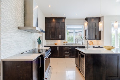 Cuisine - 4110 Rue De Louviers, Brossard, QC - Indoor Photo Showing Kitchen With Upgraded Kitchen