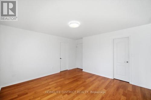 901 Bennett Boulevard, Milton, ON - Indoor Photo Showing Other Room
