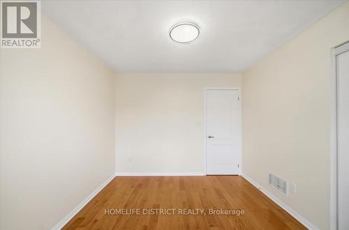 901 Bennett Boulevard, Milton, ON - Indoor Photo Showing Other Room