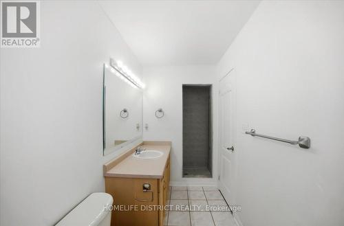 901 Bennett Boulevard, Milton, ON - Indoor Photo Showing Bathroom