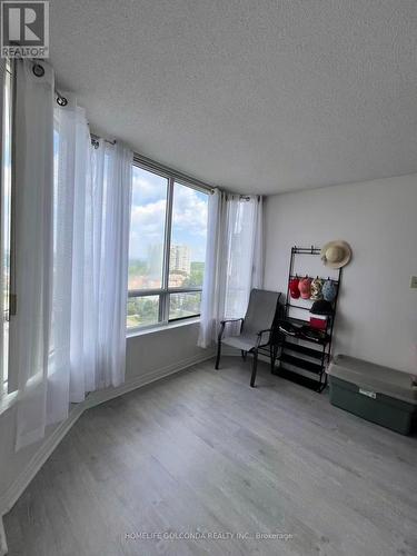 912 - 330 Alton Towers Circle, Toronto, ON 