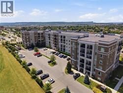 610 FARMSTEAD Drive Unit# 126 Milton, ON L9T 8X5