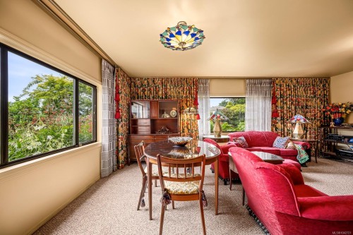 2299 Comox Ave, Comox, BC 