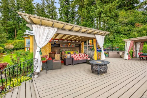 2299 Comox Ave, Comox, BC 