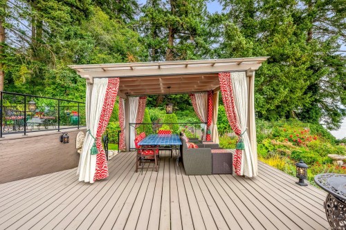 2299 Comox Ave, Comox, BC 