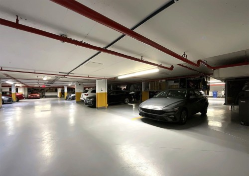 Barn - 504-15 Rue Des Émeraudes, Repentigny (Repentigny), QC - Indoor Photo Showing Garage