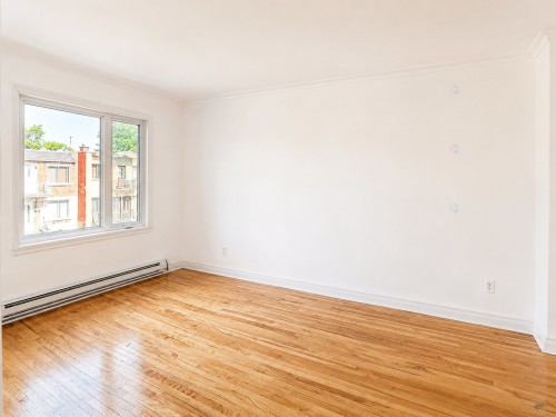 Bedroom - 6915 Av. Lamont, Montréal (Le Sud-Ouest), QC - Indoor Photo Showing Other Room