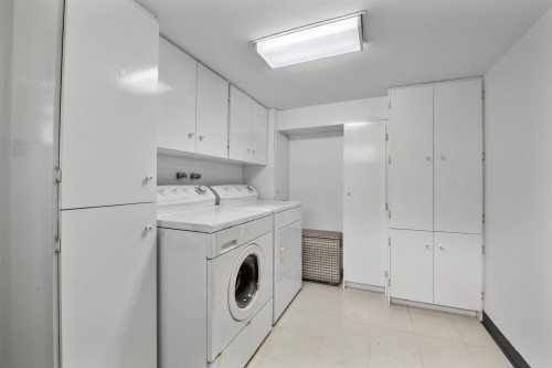 Salle de lavage - 42 Route 143, Cleveland, QC 