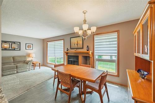 131 Regis Dr, Winnipeg, MB 