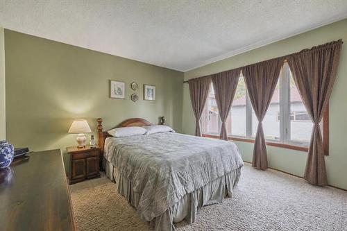 131 Regis Dr, Winnipeg, MB 