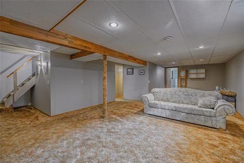 131 Regis Dr, Winnipeg, MB 