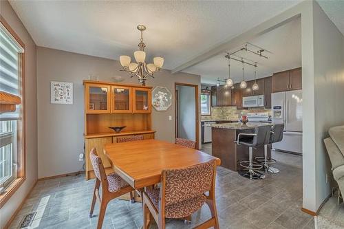 131 Regis Dr, Winnipeg, MB 