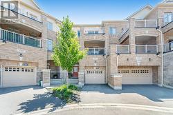 537 DUNDAS STREET E  Oakville, ON L6H 3P6