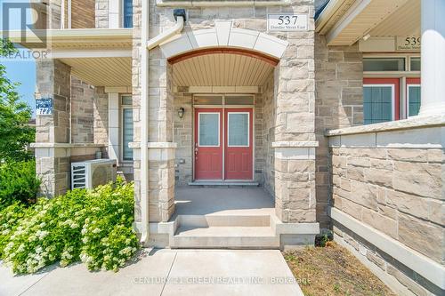 537 DUNDAS STREET E  Oakville, ON L6H 3P6