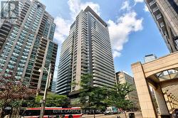502 - 770 BAY STREET  Toronto, ON M5G 0A6