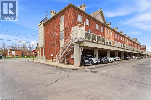 362 PLAINS Road E Unit# 32  Burlington, ON L7T 0A4