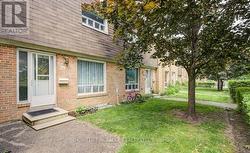 29 - 1730 ALBION ROAD  Toronto, ON M9V 1C1