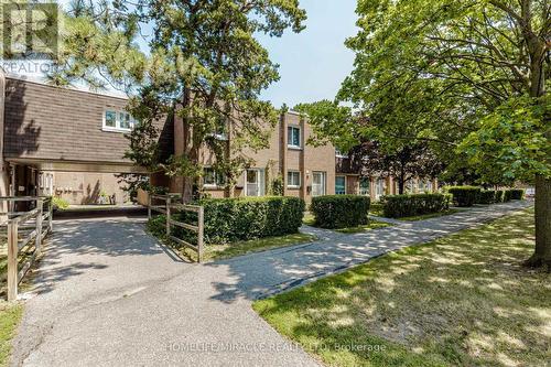 29 - 1730 Albion Road, Toronto, ON - Outdoor