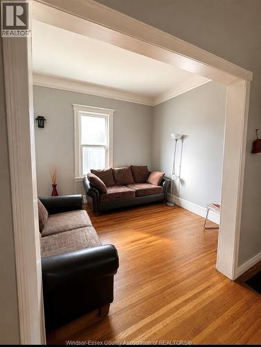272 Mckay, Windsor, ON 