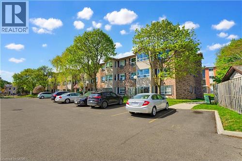 30 Hugo Crescent Unit# 110, Kitchener, ON 