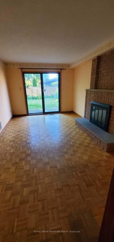 167 Surbray Grove, Mississauga, ON - Indoor With Fireplace