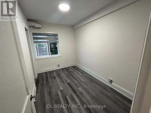 5 - 5 SORAUREN AVENUE , Toronto, Ontario M6R 2C6 5