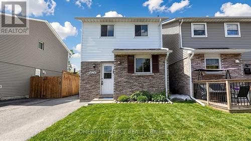 424 CHALEUR AVENUE  Oshawa, ON L1J 6N7