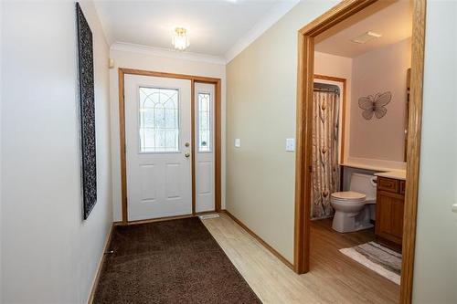 27-1 Waterfront Rd, Winnipeg, MB 