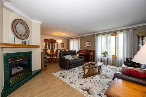 27-1 Waterfront Rd, Winnipeg, MB 