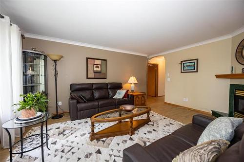 27-1 Waterfront Rd, Winnipeg, MB 