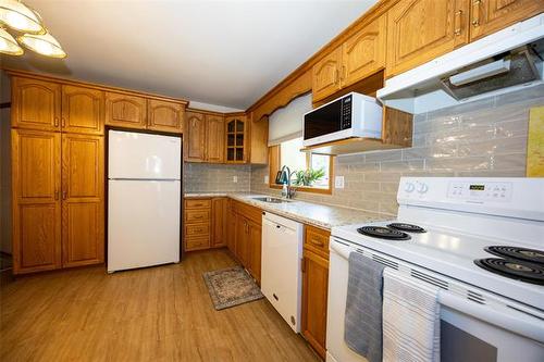 27-1 Waterfront Rd, Winnipeg, MB 
