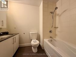 Main Floor Full 4 pcs Bath - 
