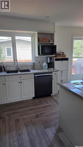 1322 Queen Crescent, Moose Jaw, SK 