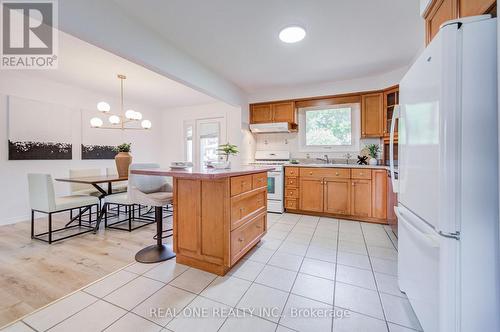 232 Clifton Downs Road, Hamilton, ON 