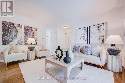 232 Clifton Downs Road, Hamilton, ON 