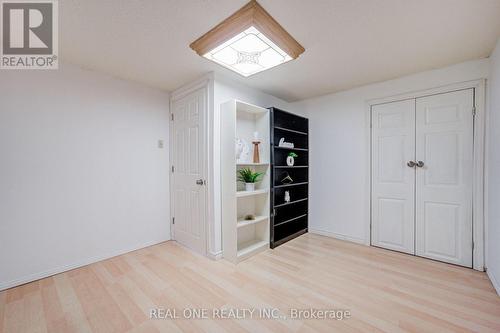 232 Clifton Downs Road, Hamilton, ON 