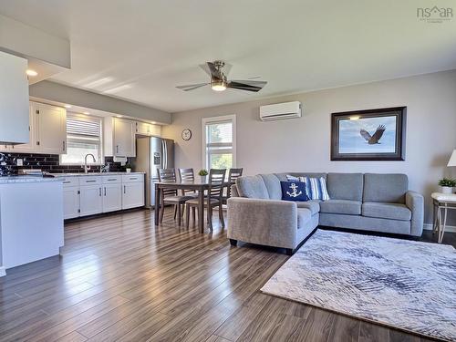 23 Chemin Venette Road, Chéticamp, NS 