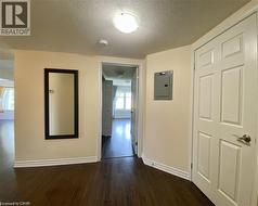 Entrance to apartment - 