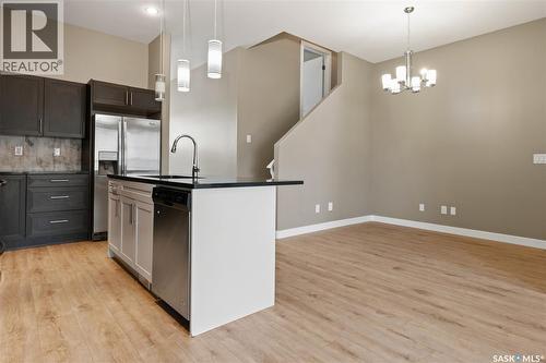622 Glacial Shores Way, Saskatoon, SK - Indoor Photo Showing Kitchen With Upgraded Kitchen