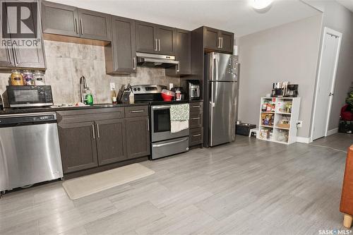 622 Glacial Shores Way, Saskatoon, SK - Indoor Photo Showing Kitchen