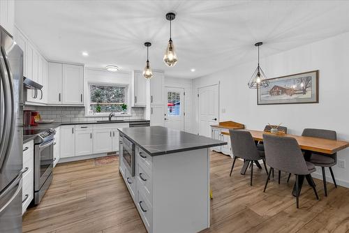 1810 15Th Avenue, Invermere, BC 