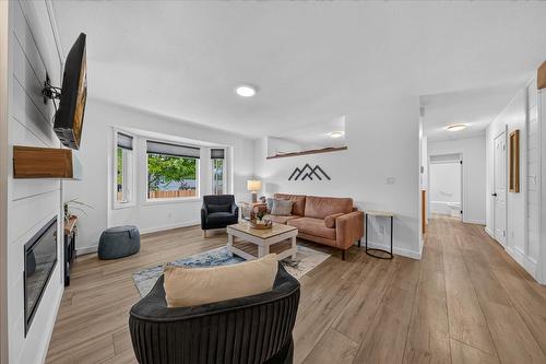 1810 15Th Avenue, Invermere, BC 