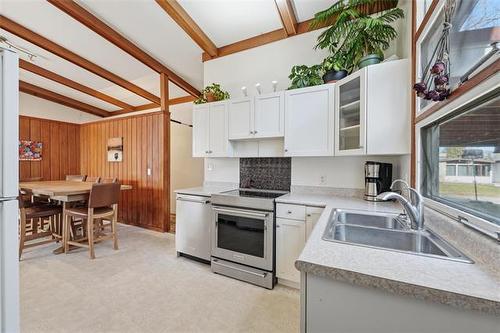 23 Iroquois Bay, Winnipeg, MB 