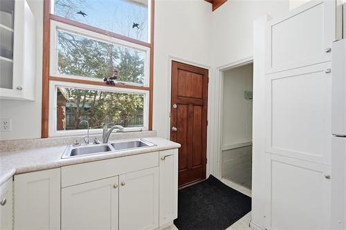 23 Iroquois Bay, Winnipeg, MB 