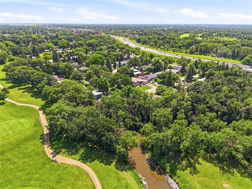23 Iroquois Bay, Winnipeg, MB 